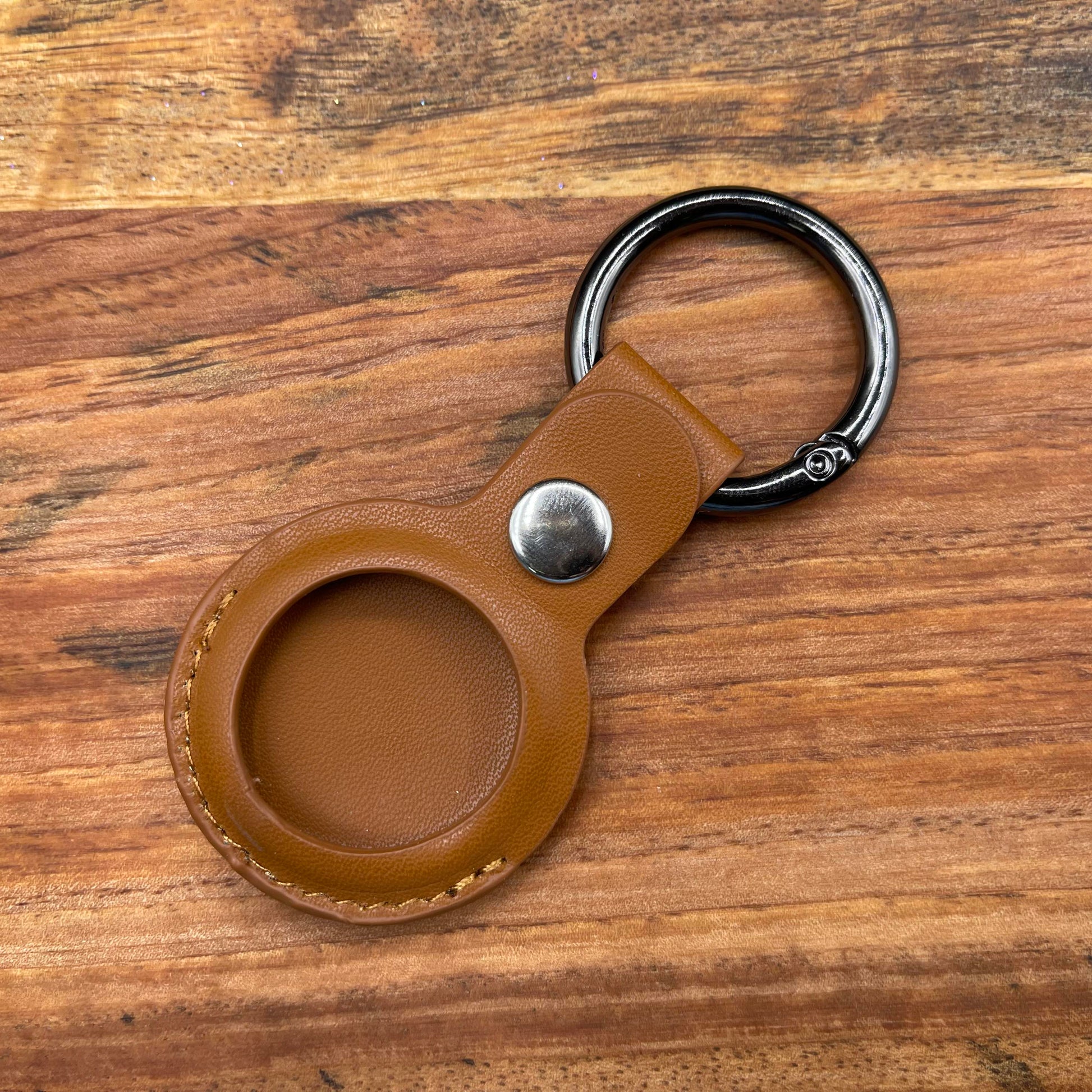 Apple AirTag Vegan Leather Keyring Holder - Version 2 - Nerd Stop