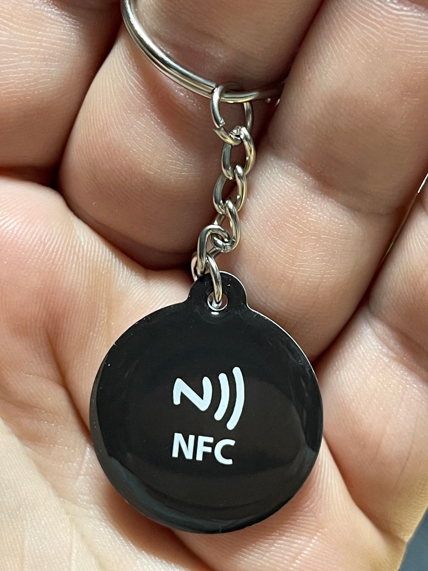 NFC Digital Business Card/ Influencer Keychain